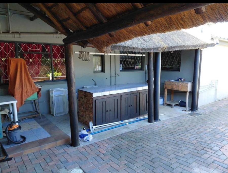 4 Bedroom Property for Sale in Bothasrus Eastern Cape